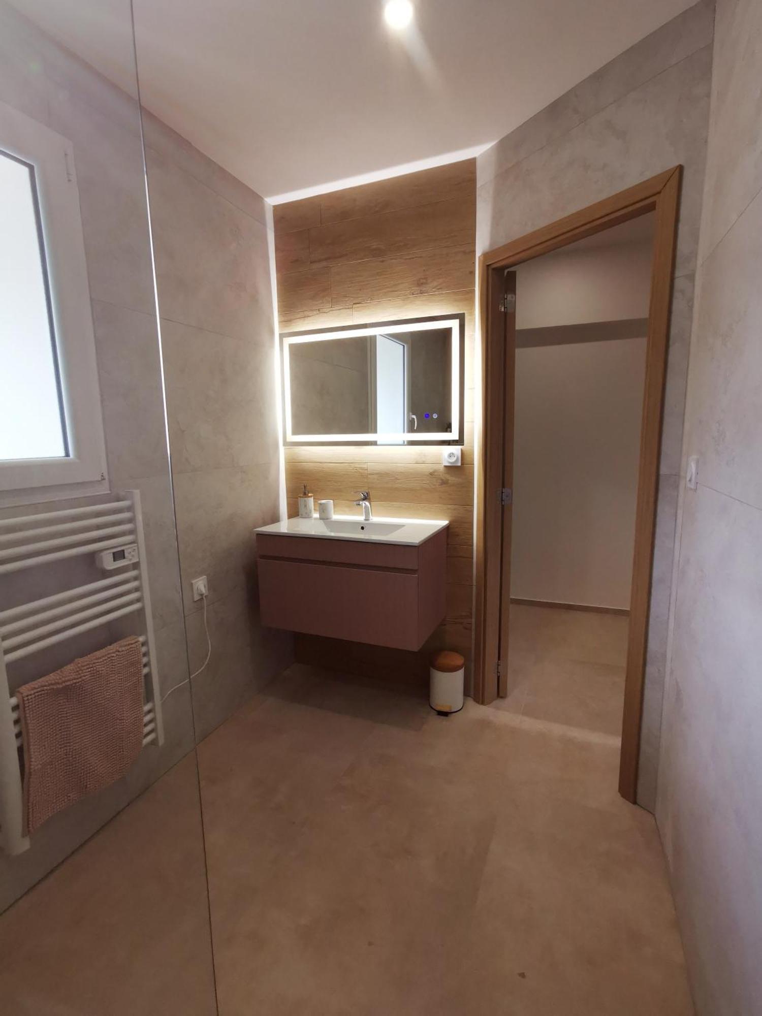 Magnifique Duplex Neuf Parking Et Terrasse Apartman Dole Kültér fotó
